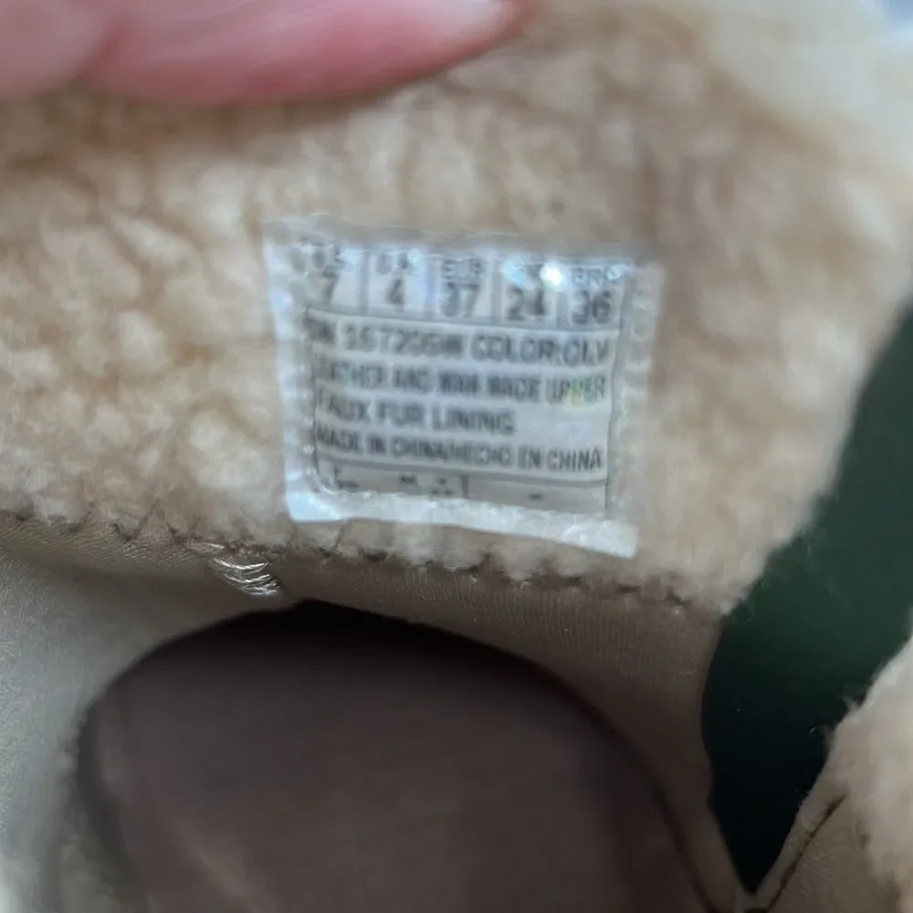Skechers Olive suede Jumper Sweet Stud scrunch wedge booties NWT